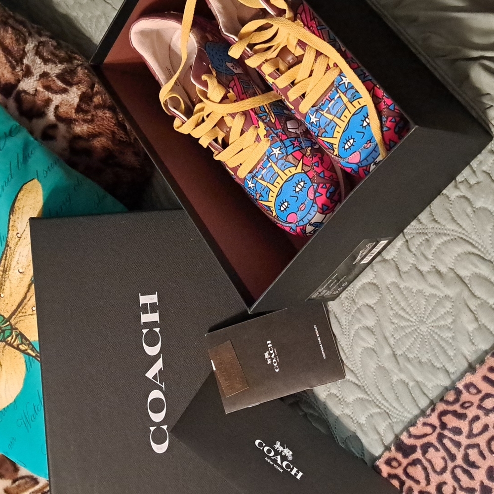 RARE COACH SHOES, - Picture 4 of 9